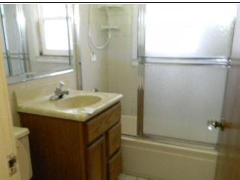 976 Johnson Ave, Flint, MI 48532 photo 7