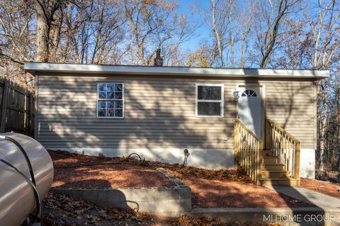 5369 109th Ave, Pullman, MI 49450 photo 2