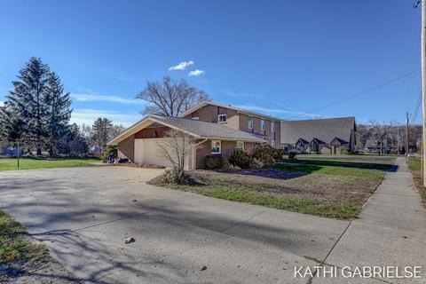 618 Fall St, Spring Lake, MI 49456 photo 6