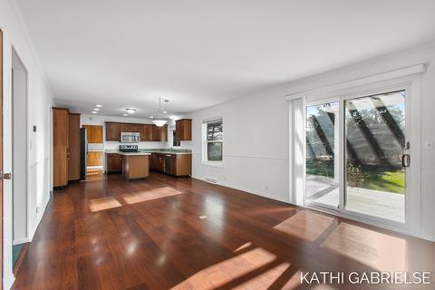 618 Fall St, Spring Lake, MI 49456 photo 9