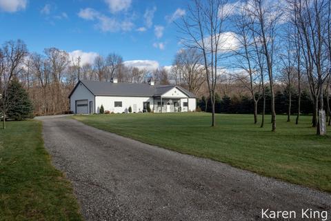 3589 Rustic Ln, Hamilton, MI 49419 photo 2