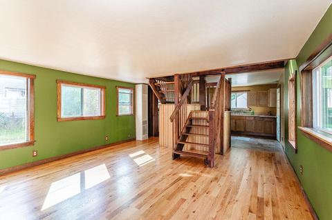 227 Edgewood Dr, Jackson, MI 49201 photo 1