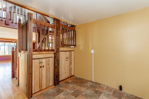 227 Edgewood Dr, Jackson, MI 49201 photo 11