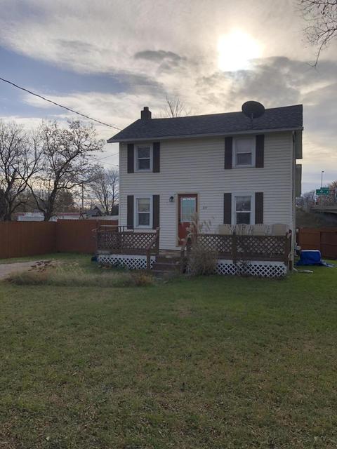 211 4th St, Spring Lake, MI 49456 photo 1