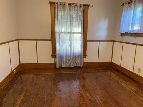 1227 Sheldon St, Jackson, MI 49203 photo 5