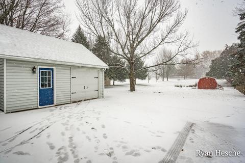 430 E Main St, Fremont, MI 49412 photo 25