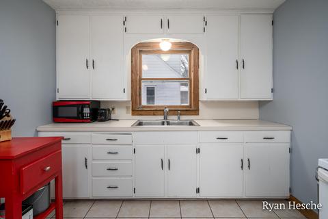 430 E Main St, Fremont, MI 49412 photo 12