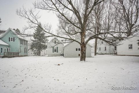 430 E Main St, Fremont, MI 49412 photo 27