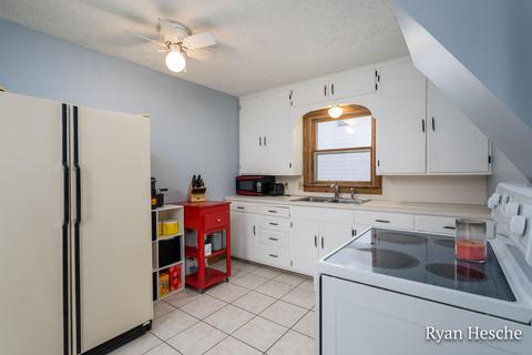 430 E Main St, Fremont, MI 49412 photo 10