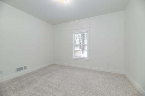 212 Golfview Dr, Plainwell, MI 49080 photo 19