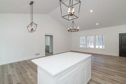 212 Golfview Dr, Plainwell, MI 49080 photo 14