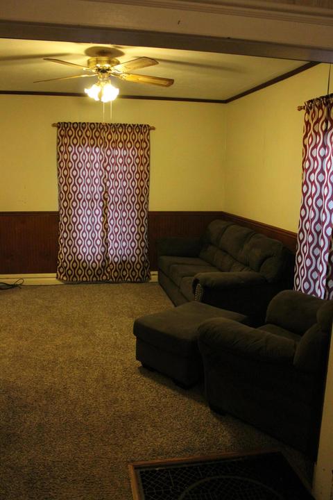 314 W Isabelle St, Belding, MI 48809 photo 6