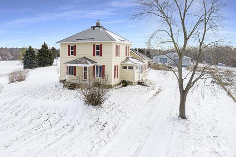 2450 W 80th St, Newaygo, MI 49337 photo 2