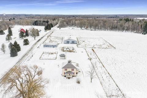 2450 W 80th St, Newaygo, MI 49337 photo 3