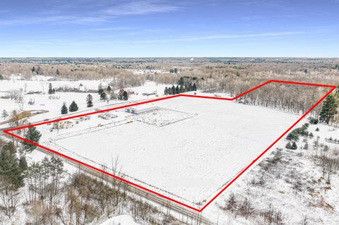 2450 W 80th St, Newaygo, MI 49337 photo 8