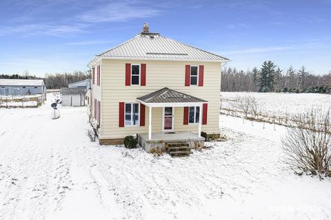 2450 W 80th St, Newaygo, MI 49337 photo 10