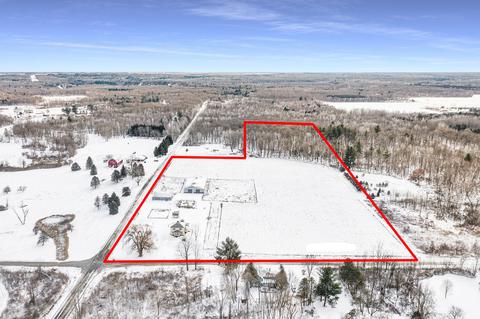2450 W 80th St, Newaygo, MI 49337 photo 5