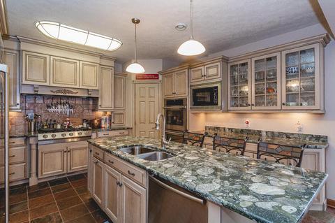 3451 Mill Pond Dr, Jackson, MI 49201 photo 7