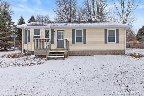 602 Crooks St, Belding, MI 48809 photo 1
