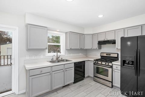 602 Crooks St, Belding, MI 48809 photo 9