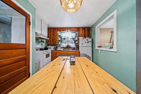208 E Cherry St, Leroy, MI 49655 photo 7