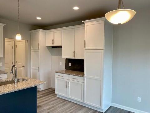 227 Oak St, Marshall, MI 49068 photo 3