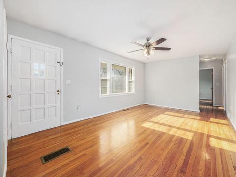 406 Colfax St, Jackson, MI 49203 photo 6