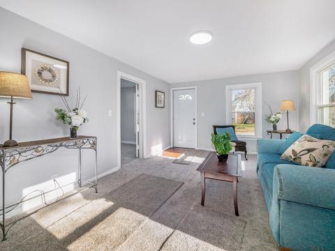 136 John St, Parma, MI 49269 photo 9