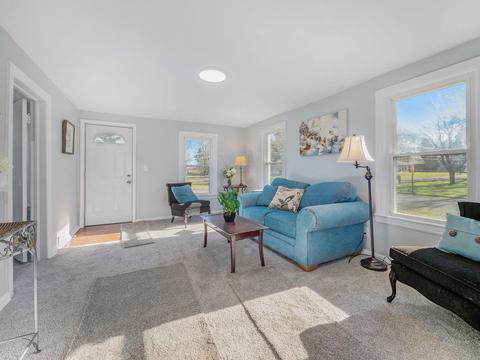136 John St, Parma, MI 49269 photo 8