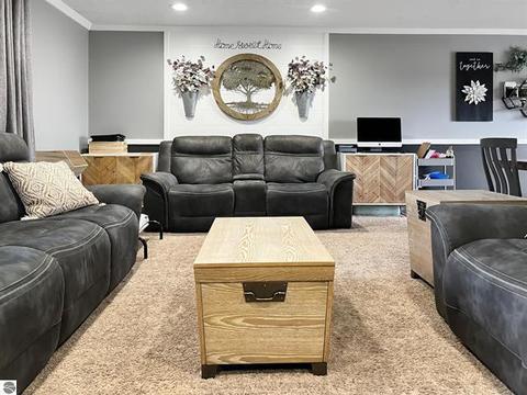 9185 S Old State Ave, Farwell, MI 48622 photo 6