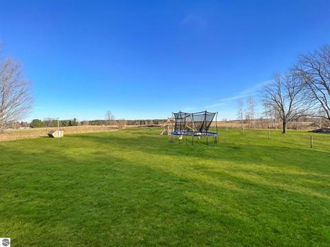 9185 S Old State Ave, Farwell, MI 48622 photo 27