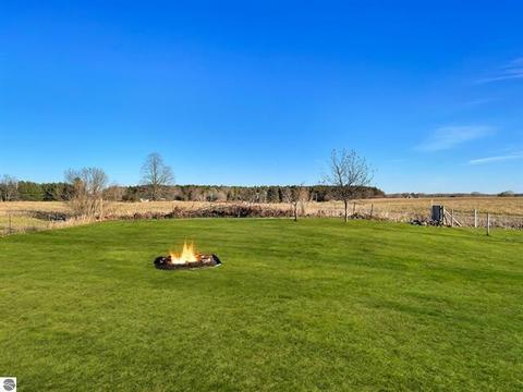9185 S Old State Ave, Farwell, MI 48622 photo 28