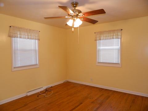 716 Swartz St, Three Rivers, MI 49093 photo 10