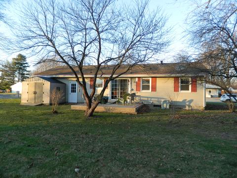716 Swartz St, Three Rivers, MI 49093 photo 3