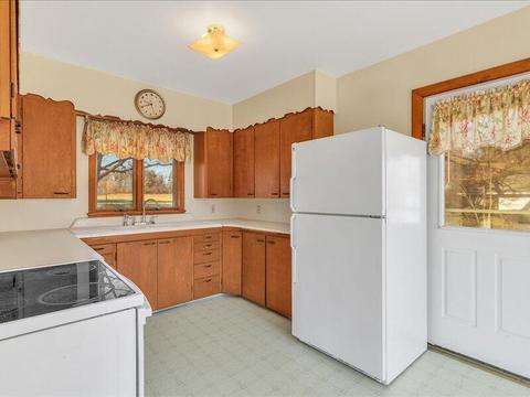 2525 Robinson Rd, Jackson, MI 49203 photo 12