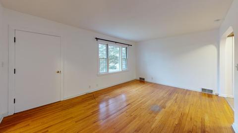 503 Maple St, Marshall, MI 49068 photo 17