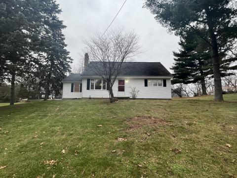 503 Maple St, Marshall, MI 49068 photo 2