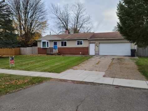634 E Clay St, Schoolcraft, MI 49087 photo 1