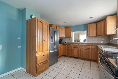 309 Main St, Buchanan, MI 49107 photo 5