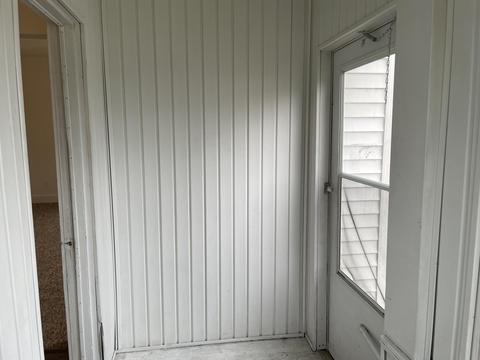 708 Irving St, Jackson, MI 49202 photo 4
