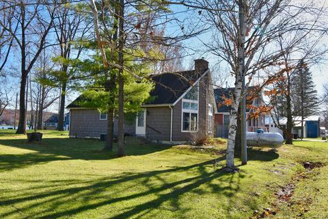 65415 W Peninsula Dr, Cassopolis, MI 49031 photo 2