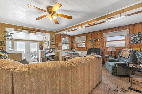 844 W Locust St, White Cloud, MI 49349 photo 9