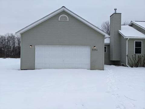 2894 E Baseline Rd, Mount Pleasant, MI 48858 photo 2