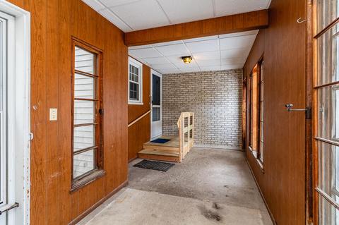 112 W Golf Ave, Jackson, MI 49203 photo 6