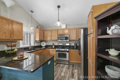 765 Shepard Blvd SE, Lowell, MI 49331 photo 12