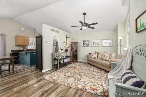 765 Shepard Blvd SE, Lowell, MI 49331 photo 10