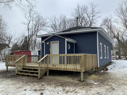 37 Jefferson St, Newaygo, MI 49337 photo 1