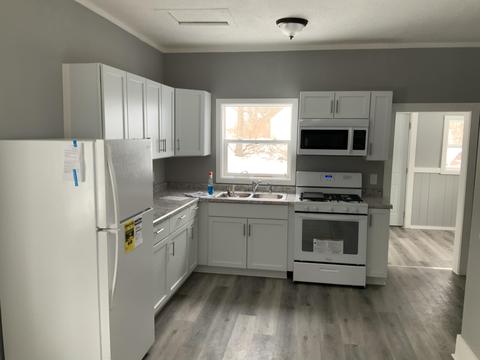37 Jefferson St, Newaygo, MI 49337 photo 5