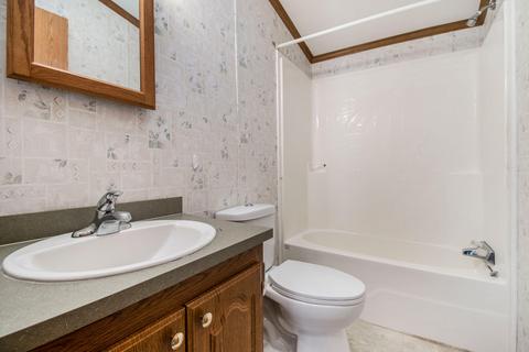 23 Oak Grove Rd, Springfield, MI 49037 photo 17