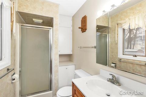 335 E Congress St, Belding, MI 48809 photo 21
